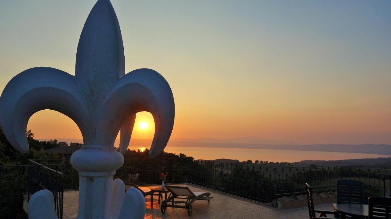 I Gigli Del Belvedere 몬테피아스콘 외부 사진